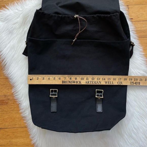 LIKE NEW Filson Ranger twill canvas and leather backpack - Picture 12 of 16